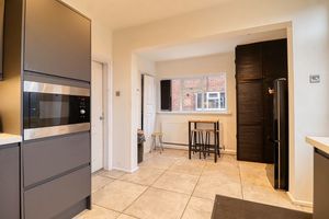 Kitchen/Diner- click for photo gallery